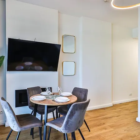 Kasprzaka 29 Wola Tower - Free Garage - By Perfect 530-630 *